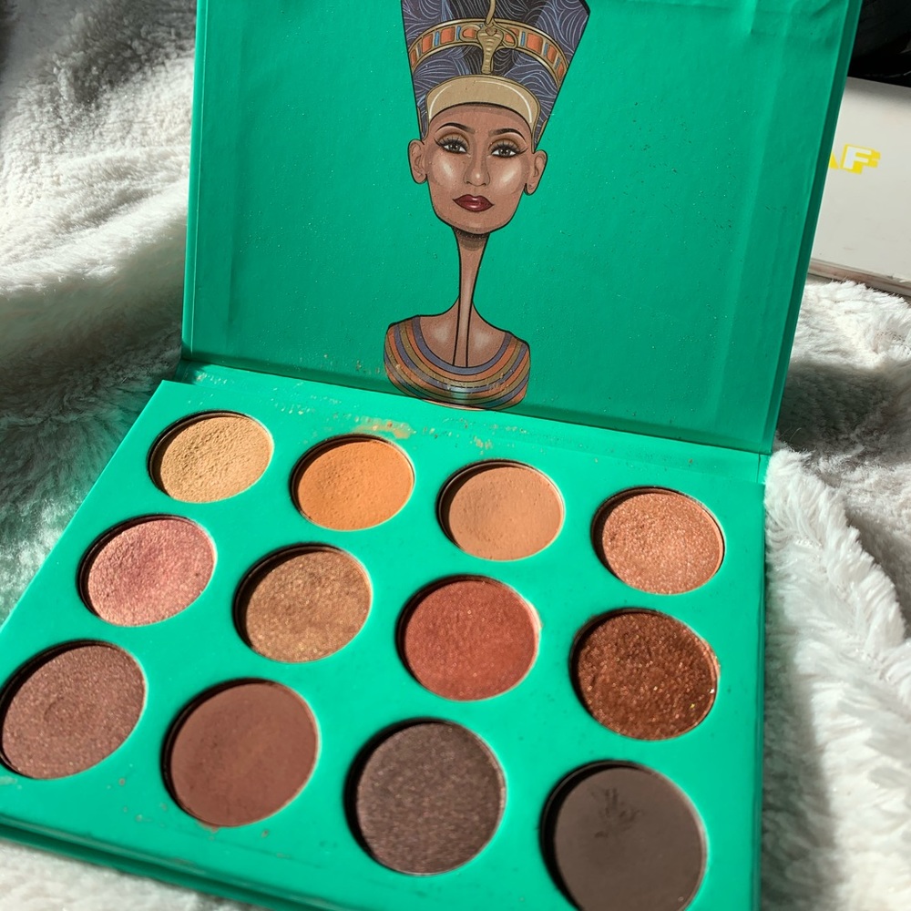 Juvias nubian 2 pallet